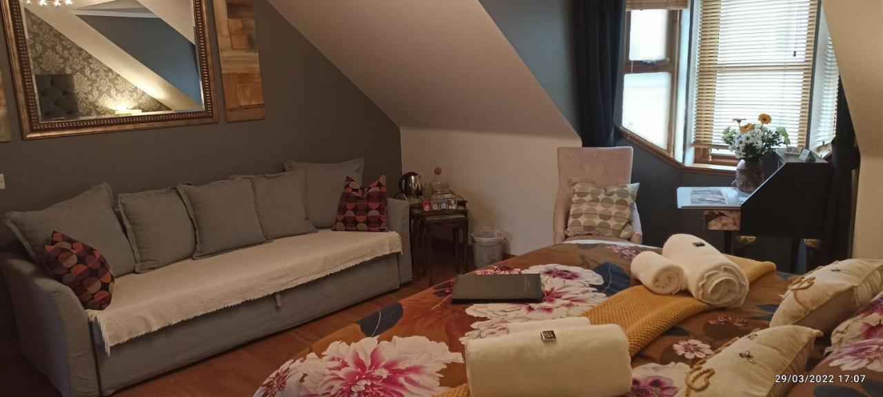 Outlander Boutique B&B Super King Cruden Bay Экстерьер фото